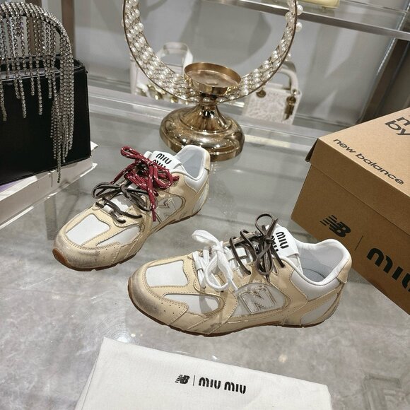 Miu Miu Shoes - New Balance X Miu Miu 530 SL metallic leather and mesh sneakers